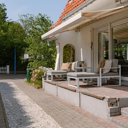 Casa de Férias Charming Sea-Side Holiday Villa In Koksijde Koksijde