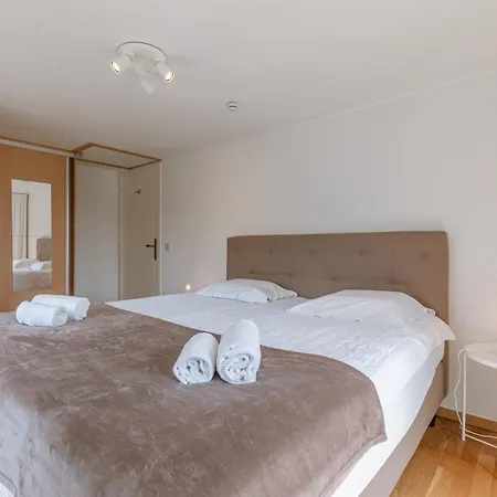 Charming Sea-Side Holiday Villa In Koksijde