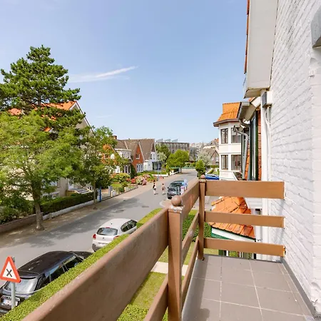 Charming Sea-Side Holiday Villa In Koksijde