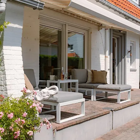 Charming Sea-Side Holiday Villa In Koksijde Hébergement de vacances Coxyde