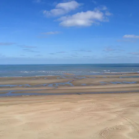 Charming Sea-side In Coxyde